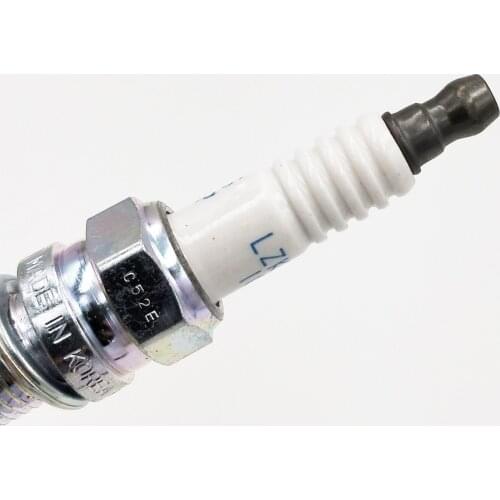 8PCS High Quality 18855-10060 LZKR6B-10E 1885510060 LZKR6B10E Spark Plug For Korean Car