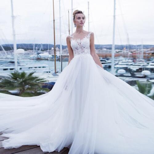 Fantastic Tulle Wedding Dresses Scoop Neckline A Line with Lace Appliques Bride Dress Sleeveless Back Button Vestido De Novia
