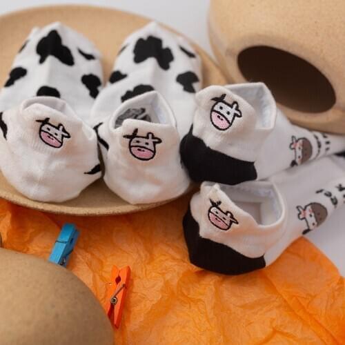 Fashion Socks Woman 1 Pairs Ankle Girls Cotton Novelty Women Black and white cow Casual Funny Sock Autumn