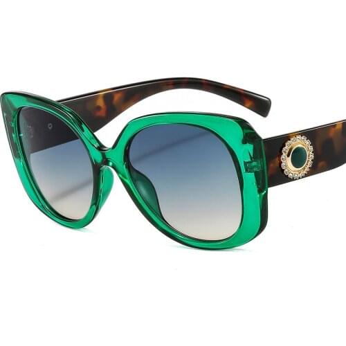 Diamond Square Sunglasses Women Big Rhinestone Retro Gradient Crystal Sun Glasses Vintage Oversized Feminino Eyeglasses UV400