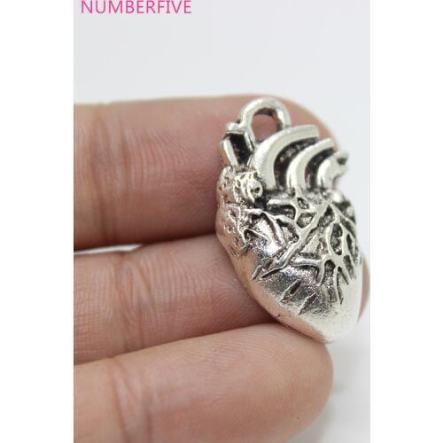 20pcs-- heart charm 22*15mm Antique silver Anatomical Heart Charm Pendants for jewelry making