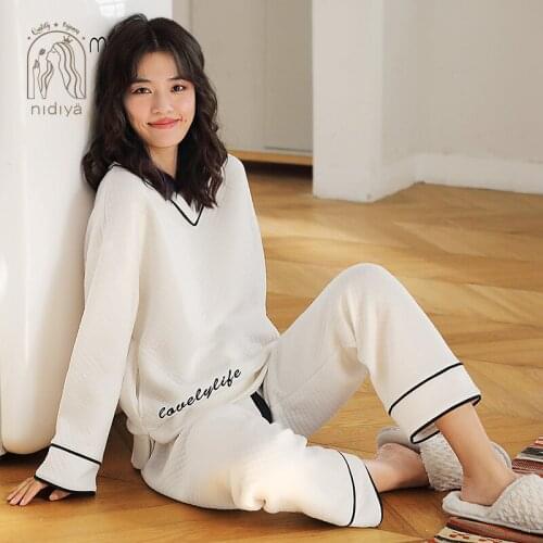 Womens Pure Cotton Air Sandwich Long-Sleeved 2pcs Set Homewea Crewneck Pants Set Loungewear White Color Loose Casua Ladies Sets