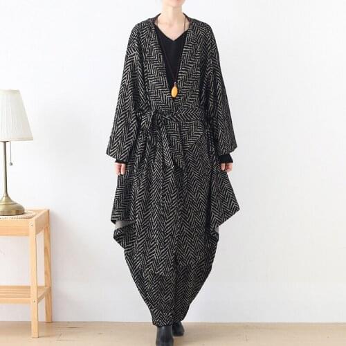 High-end temperament casual striped irregular ladies set British fashion large size multi-wear two-piece sets autumn winter new