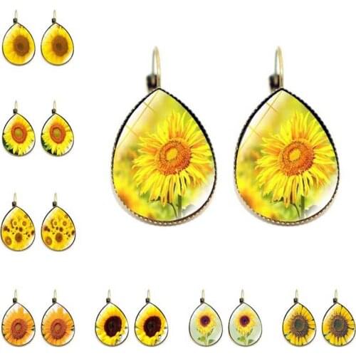 New Sunflower Tear Drop Ear Stud Earring Art Sunflower Earrings Stud Silver Color Glass Cabochon Jewelry Wholesale