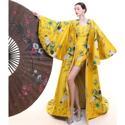 Luxury Trailing Chinese Traditional Cheongsam Long Qipao Satin Women Floral Evening Dress Fashion Stage Show Embroidered Flower