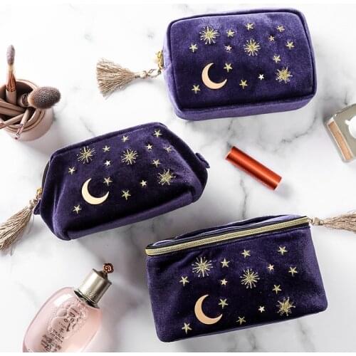 Velvet Cosmetic Case Women Makeup Bags Travel Cosmetic Bag Toiletries Organizer Bathroom Wash Bag Make-up Bag Professional