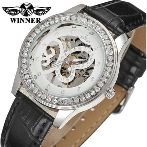 Fashion Winner Top Brand Womens Mechanical Clock Classic Diamond Carving Butterfly Skeleton Dial Leather Band Ladies WristWatch