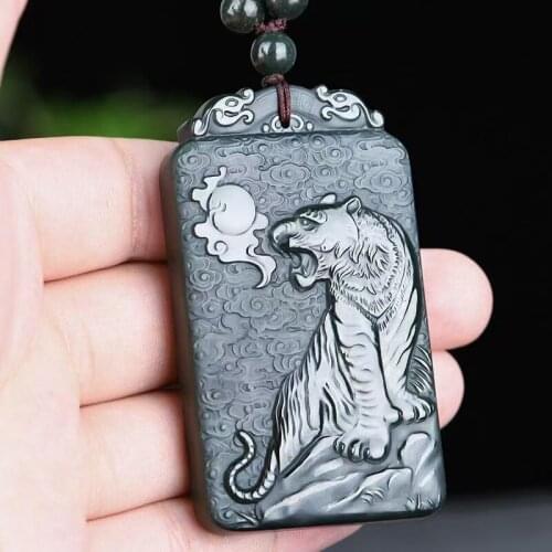 Admirable Bottle Green Jade Tiger Pendant Amulet Magical Hanging Lucky Case Gemstone Ornament