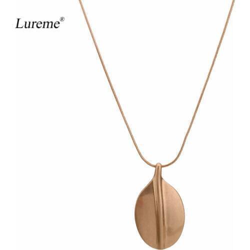 Lureme Simple Matte Gold Snake Chain Leaf Necklace Long Pendant Necklace for Women (nl005554)