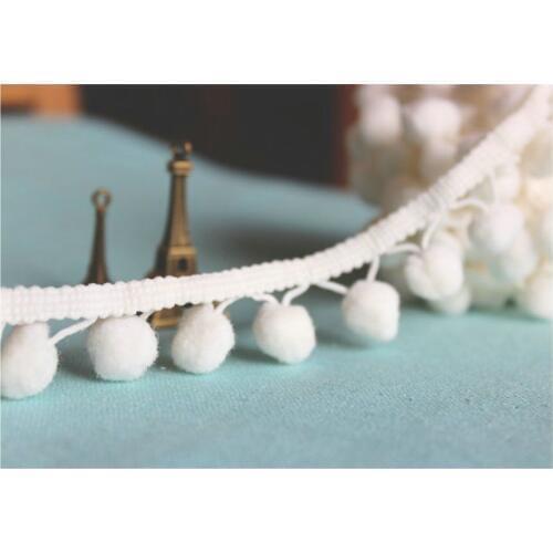 Can wholesale! free shippin white pom pom ball trim cute straight wool ball laciness Handmade materials,clothing accesory 1.6cm