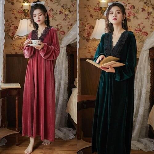 High Quality Victorian Style Velvet Night Women Dress Warm Pajamas Dress Sleepwear Long Sleeve Winter Wear Plus Size Robe Pajama