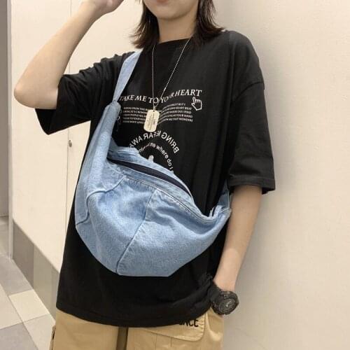 2022 new Hong Kong street girl cowboy messenger bag Korean ins student large-capacity chest bag tide shoulder bag
