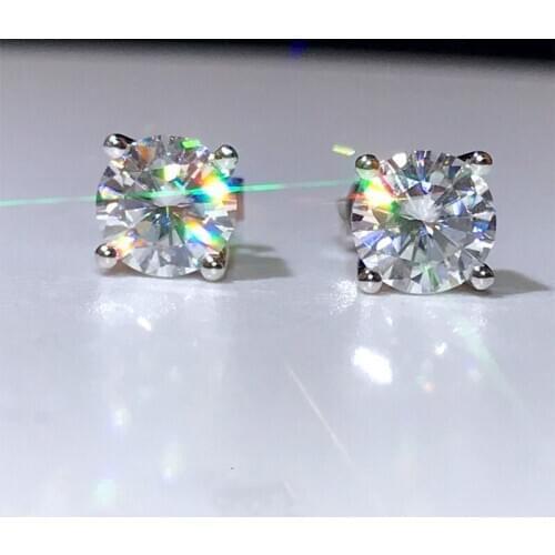 18K Gold earring A pair of earring 1CTD Color Moissanite Earrings For Women 003