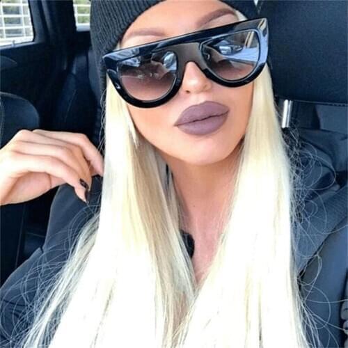 Classic Black Gradient Sunglasses Rivet Legs Square Shades Mens Vintage Retro Flat Top Sunglasses UV400 Oculos Clear Sunnies