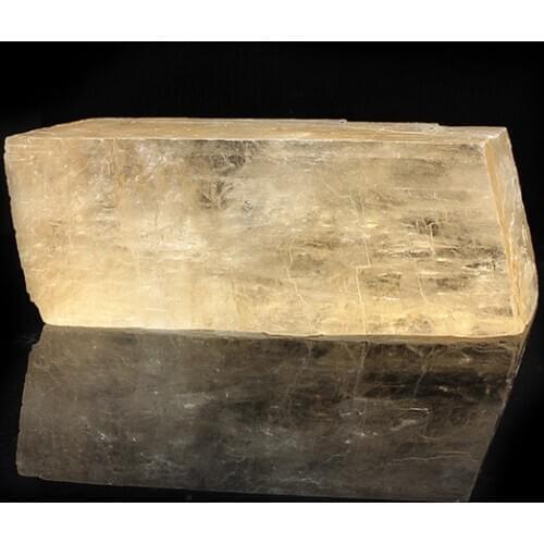 Natural chunks of Iceland spar mine stone ornaments Collectibles standard teaching specimen ornamental carving small material db