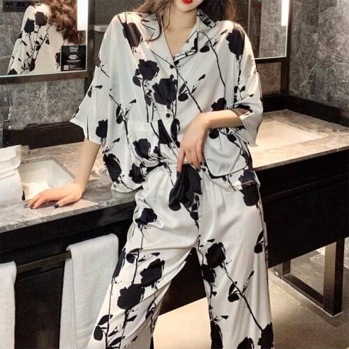 2021 Summer New Pajamas Womens Short-sleeve Trousers Ice Silk Fashion Loose Casual Home Service Suits Can Wear Silk Outside