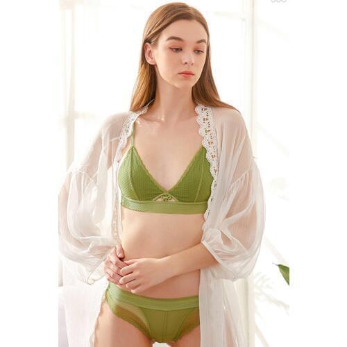 New French sexy lace womens underwear without steel ring thin cup comfortable hollow thin shoulder strap bra set