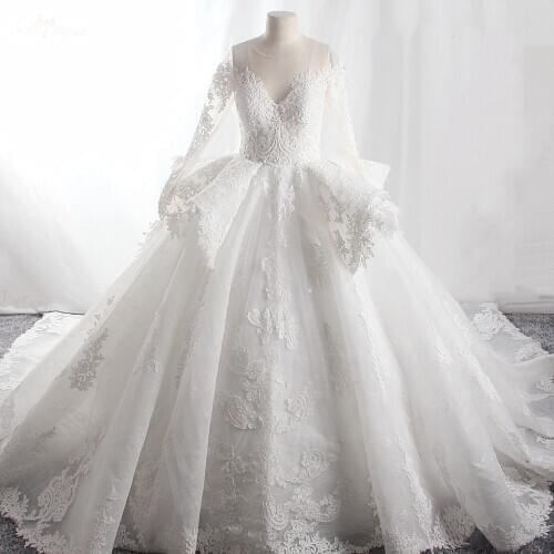 LZ417 Vintage O neck Long Sleeve Ruched Wedding Dress Luxury Beaded Crystal Lace Ball Gown Plus Size Vestido De Noiva