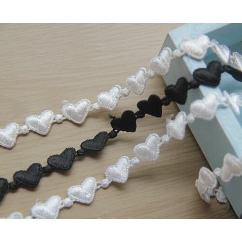 13Yards Exquisite Embroidered Heart Pattern Patch Lace Trims White Ribbon Womens Clothing Diy Gift Packing Free Shipping