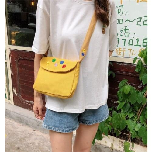 2019 japan style canvas crossbody bag embroider Floral shoulderbags totes solid bags student simple Zipper Bolsos sacamain