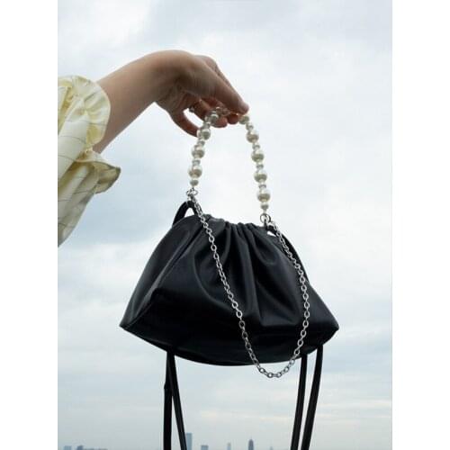Spring 2021 New Folded Cloud Bag Pearl Chain Slung Bag Joker Armpit Black Soft Leather Bag