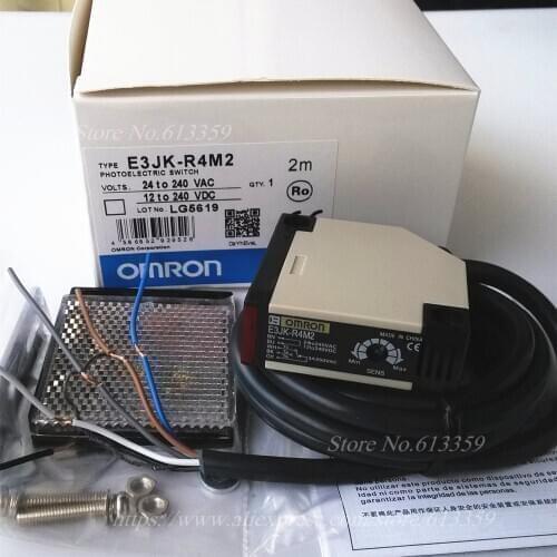 E3JK-R4M2 Omron New Photoelectric Switch Sensor Distance 4 Meters Adjustable AC/DC 5 Wires With Reflector Plate