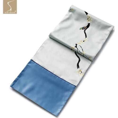 Plum Blossoming Branches Patchwork Damask Table Runner with Tassel, Right-angle