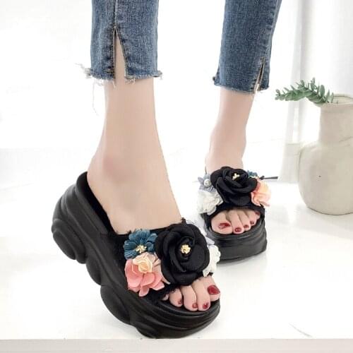 Ladies slippers summer new fashion casual style thick-soled flower slope heel beach shoes elegant and sweet