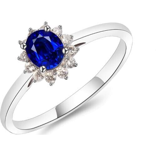 0.55ct Natural Blue Royal Sapphire 18K Gold Engagement Diamond Ring