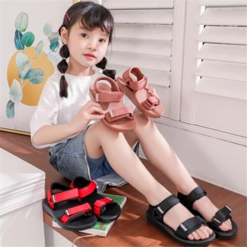 Childrens sandals 2021 summer new light princess shoes fashion solid color soft bottom antiskid beach shoes