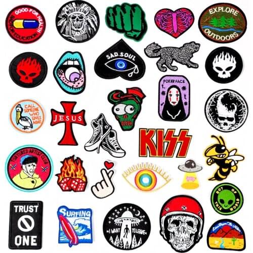 KISS Mouth Wasp Skull Patch Embroidered Cute Badges Hippie Iron On Kids Cartoon For Clothes Stickers Badge