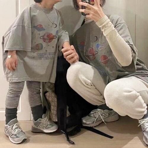Summer New Mommy And Me Clothes Casual Loose Cotton Planet Print T-shirts For Mother And Daughter Family Matching Outfits Tops