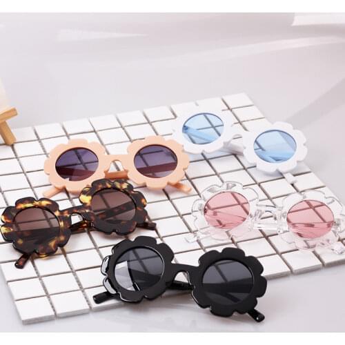 High Quality Frame Kids sun flower sunglasses beach summer eyewear With A CASE Baby boy&Girl UV400 Anti-Radiation glasses n70