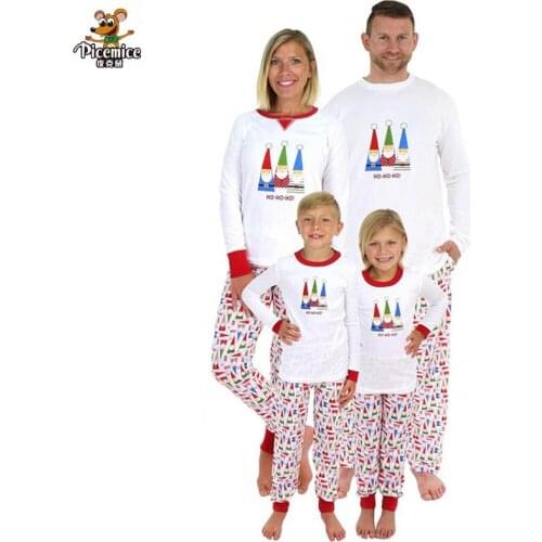 Xmas Clothes Cartoon Hats Print Family Matching Outfit Pajamas Family Clothing Sets Women Men Kids Christmas Family Look