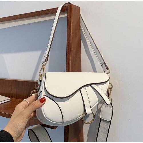 2021 New Womens Bag Summer Messenger Bag Shoulder Armpit Saddle Bag Purses and Handbags Luxury Designer Fashionable Purses