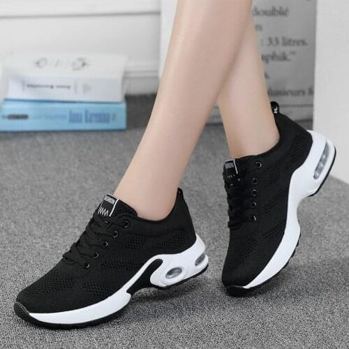 New Dense Net Flying Woven Womens Shoes Korean Versatile Comfortable Casual Shoes Womens Large Sports Shoes