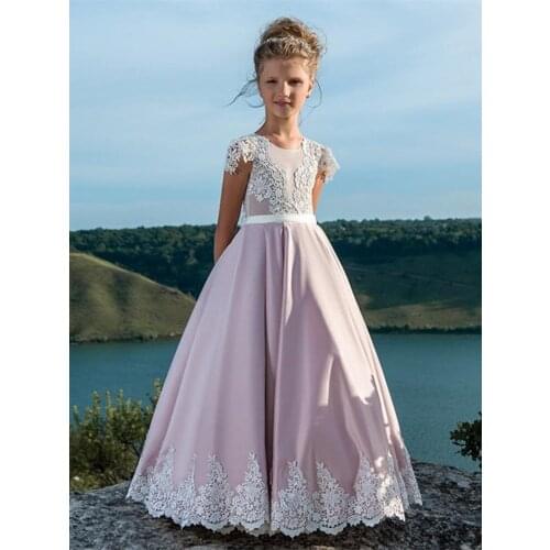 Princess Flower Girl Dresses for Wedding Party Gowns Soft Tulle Crystals Bow V Back Custom Made Fairy Sweep Train
