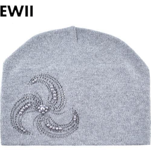 2018 Winter beanie hats for women rhinestone knitting wool cap skullies ladies fower warm hat women soft beanies caps femme