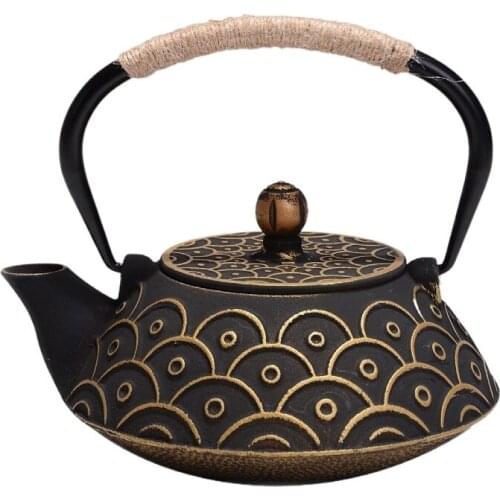 Apanese Cast Iron Teapot Kettle with Stainless Steel Infuser / Strainer , Plum Blossom 30 Ounce ( 900 ml )