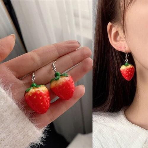 Funny Green Leaf Strawberry Pendant Drop Earrings for Women Girls Teens Korean Fashion Fruit Earrings 2021 Trend New Arrival
