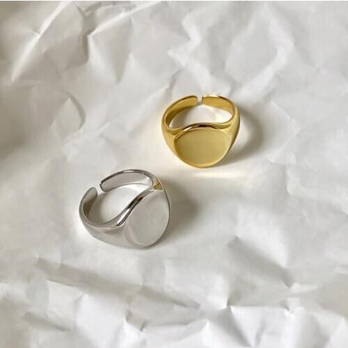 Smooth Rings Fashion Jewelry Luxury Charms Round Small Finger Ring Elegant Stainless Metal Rings Vintage Style