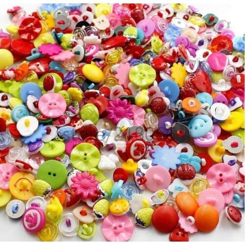 50PCS MIXED RANDOMLY CARTOON button for KIDS clothes accessory CRAFTS mix color