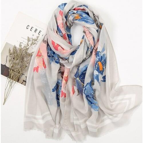 2021 Newest Flower Printed Scarf Hijabs Tassels Women Shawls Cotton Muslim Head Wraps Large Size Fashion Head Scarves Bandana