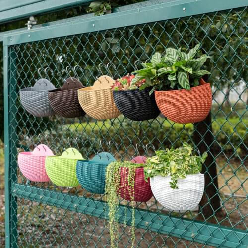 Modern Art Wall Hanging Planter Pot Bracket Wall Planter Hook Flower Pot Iron Lantern Hanger For Garden Outdoor Patio Euro Style