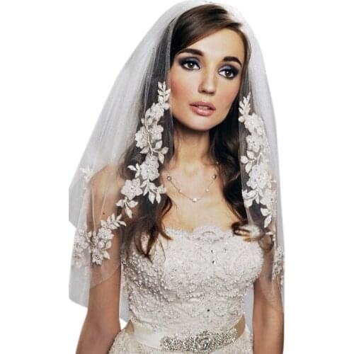 Elbow Length 75Cm Short Veils Two Layers Appliques White Wedding Veils with Pearls Beading Bridal Veils