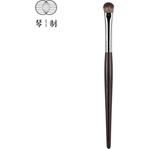 QINZHI Professional Handmade Make Up Brush G098 Medium Eye Shadow Brush Soft Tree Squirrel Hair Makeup Brushes