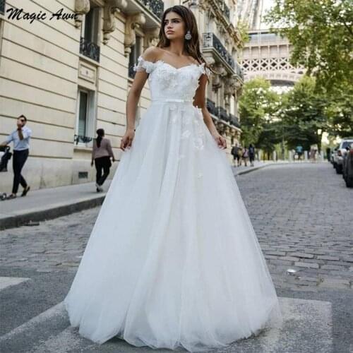 Magic Awn Graceful Off The Shoulder Wedding Dresses Boho 3D Florals Appliques Pearls Beaded Wedding Party Gowns Lace-Up Back