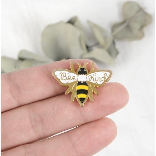 Golden Line Bee Brooches Honey Brooch Be Kind Jewelry Sweater Backpack Denim jackets Accessories Pins up