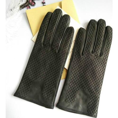 Womens Real Leather Gloves Autumn Winter Short Style Thin Velvet Sheepskin Genuien Leather Embroidery Diamond Thermal DZZP07