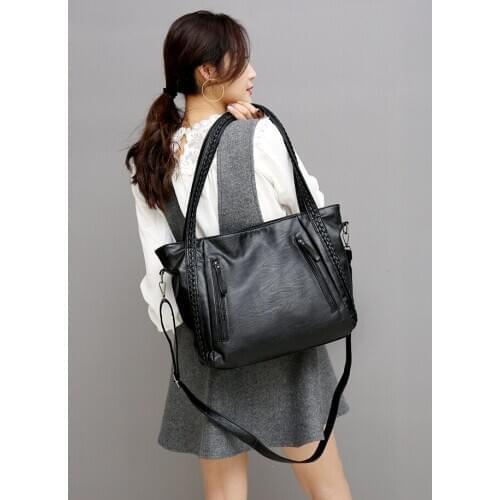 2020 Hot New Soft Leather Large Pocket Casual Handbag Womens Shoulder Bag Large Capacity Solid Color Versatile Simplicity